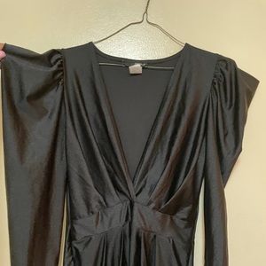 Beautiful black poof arm mini dress.